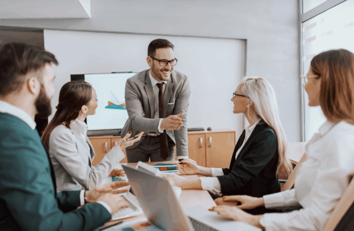 Liderazgo: claves esenciales y conceptos para potenciar tu carrera profesional